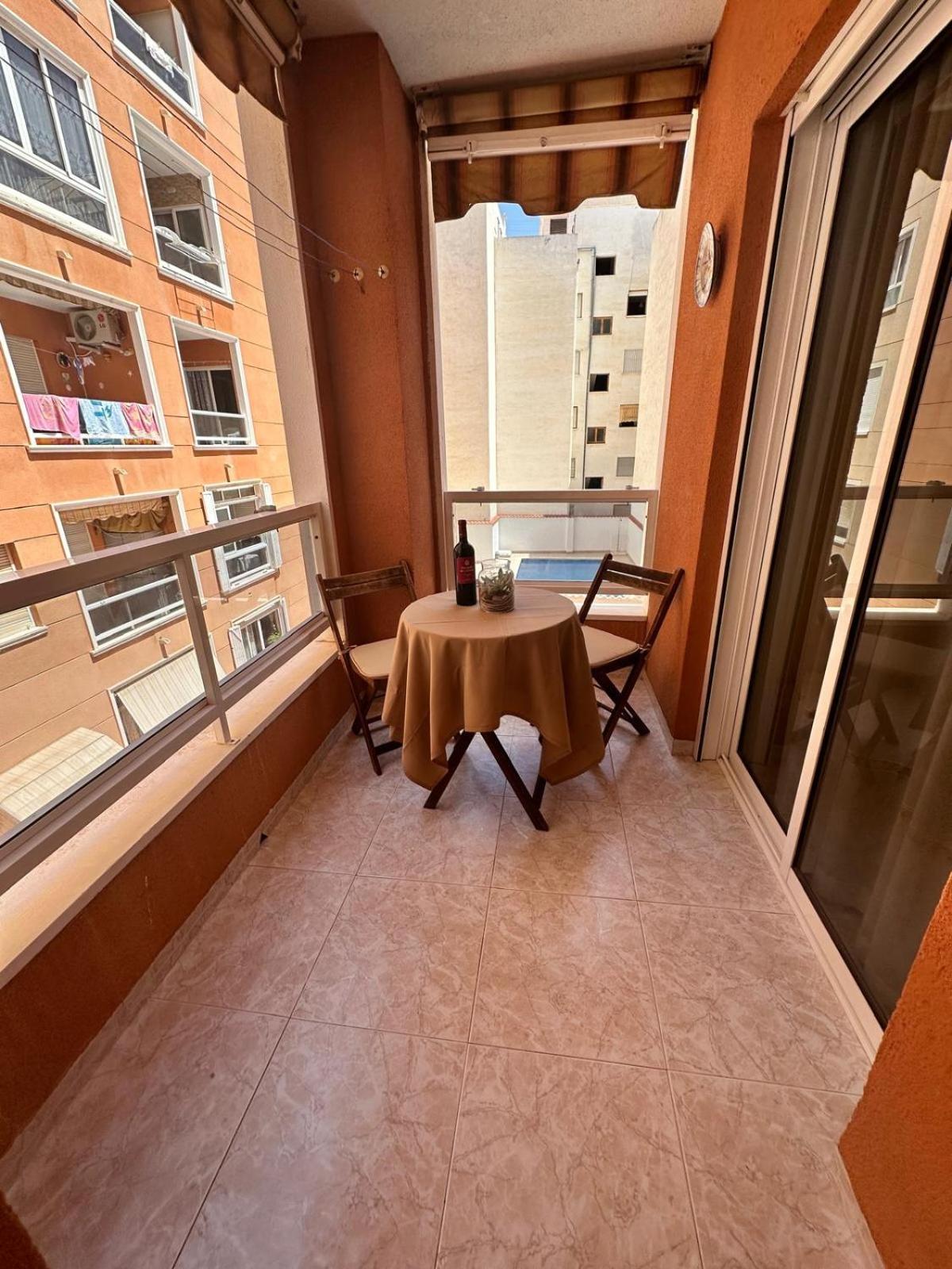 Torrevieja Precioso Apto En Calle San Pascual Con Piscina Cerca De Todos Los Servicios Exterior foto